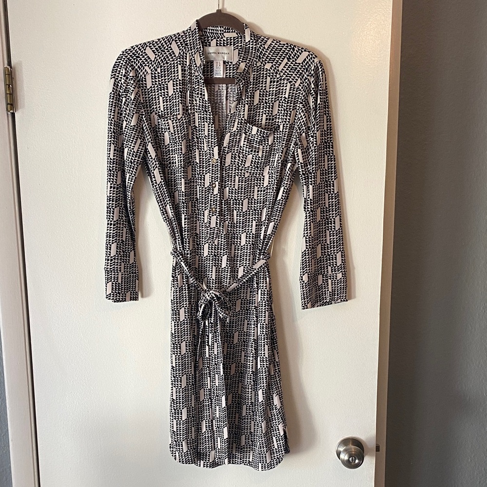 Donna Morgan Monochrome Geometric Dress